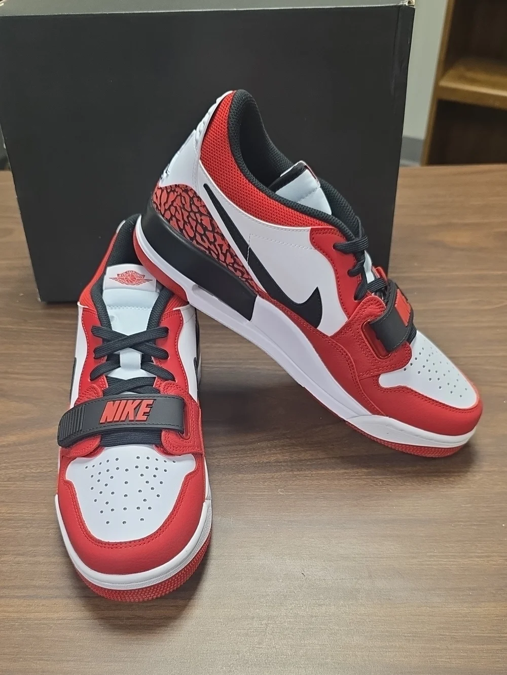 Air Jordan Legacy 312 Low White/Gym Red Black CD7069-116 Men's 10 New